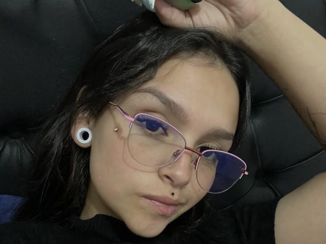 MarietteJones - Live porn &amp; sex cam - 23587513