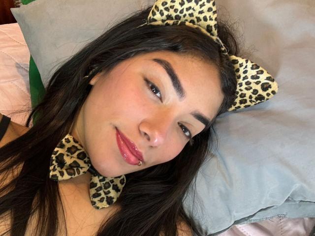 SharonKlart - Live porn &amp; sex cam - 23596681