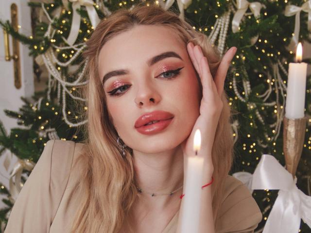 AdeleClifford - Live porn &amp; sex cam - 23597309