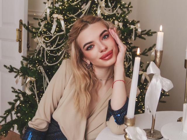 AdeleClifford - Live porn &amp; sex cam - 23597317