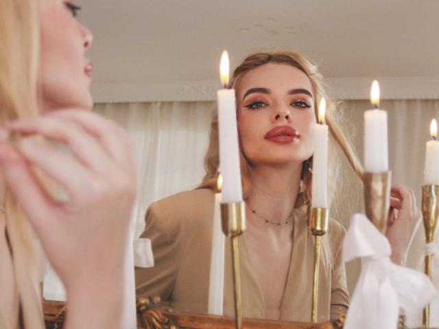 AdeleClifford - Live porn &amp; sex cam - 23597341