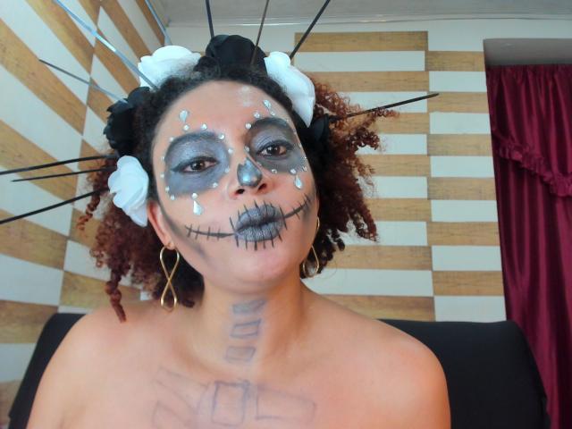 VioletaSwitch - Live sexe cam - 23598385