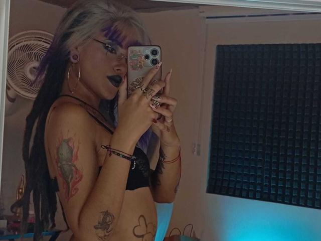 SharlotteX - Live sex cam - 23599133