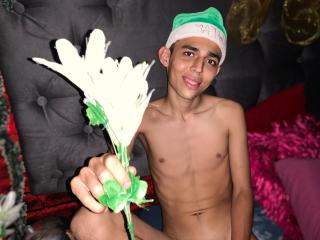 BryanSexxy - сексуальная веб-камера в реальном времени - 23600077