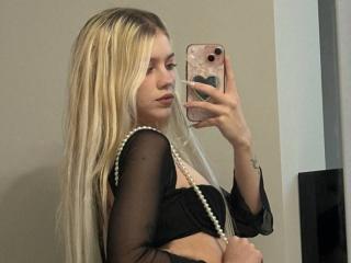 ShawtyLola - Live porn &amp; sex cam - 23604229