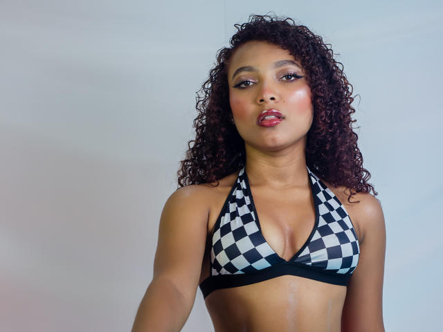 LoraineRioss - Sexe cam en vivo - 23607177