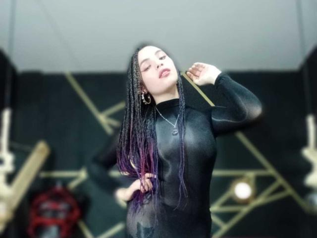 ElizaLovely - Live sexe cam - 23610397