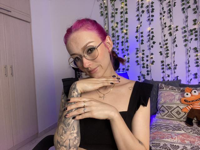 SarahRousen - Live sex cam - 23614061
