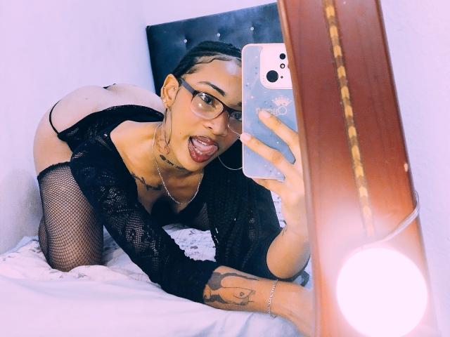 ElaHott - сексуальная веб-камера в реальном времени - 23622121