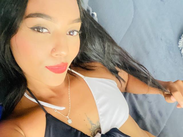 MissCharlotts - Live porn &amp; sex cam - 23622957