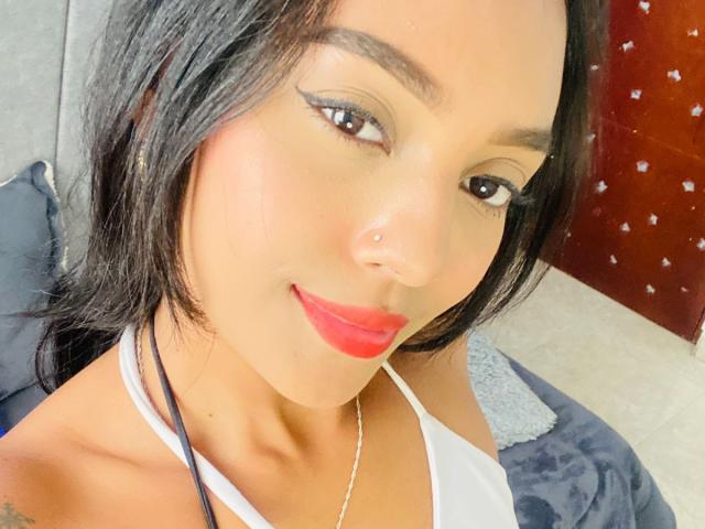 MissCharlotts - פורנו בשידור חי ומצלמת סקס - 23622973