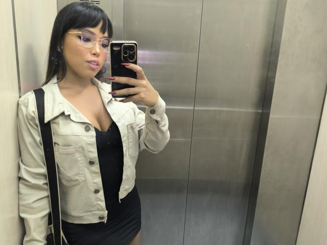 Heyly - Porno na żywo i seks kamera - 23625473