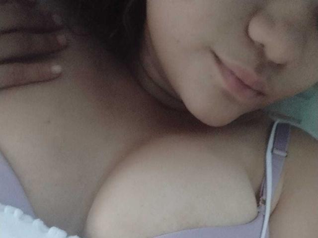 AnthonelaHott - Live sex cam - 23637385