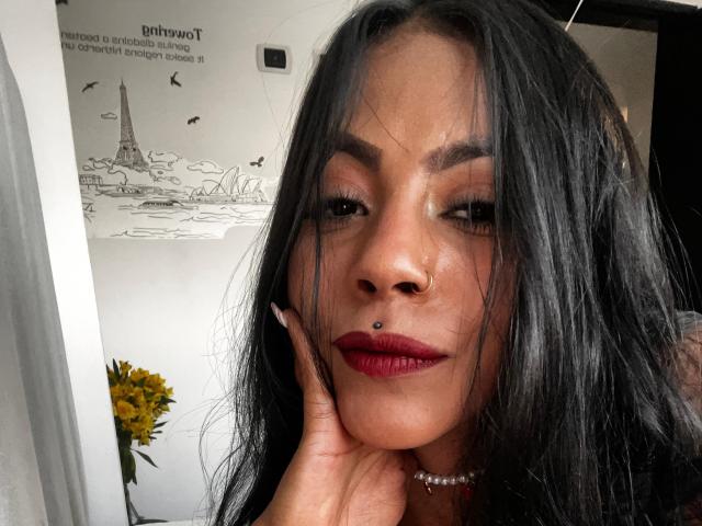 Amberv - Live porn &amp; sex cam - 23642717