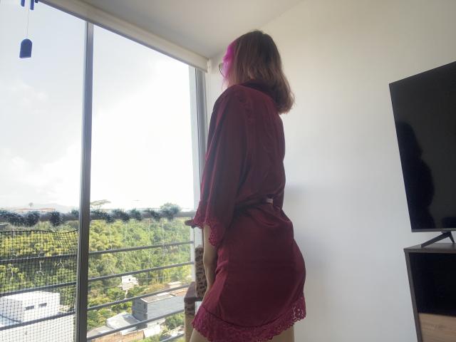 SarahRousen - Élő pornó és szexkamera - 23648581