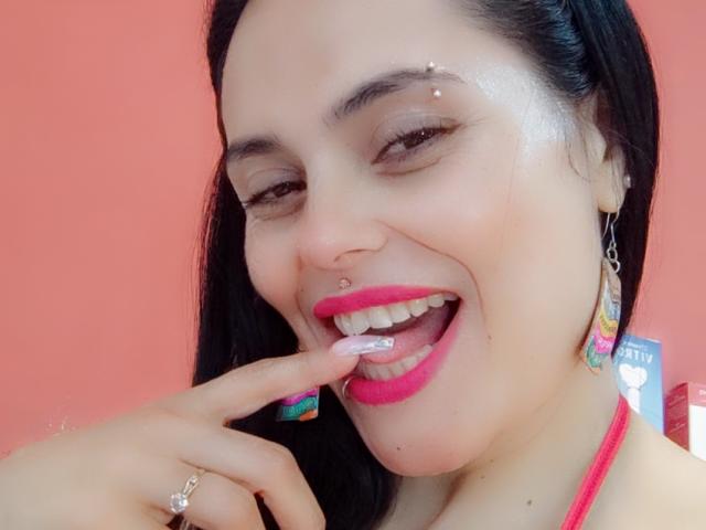 CharlotteCrofort - Live porn &amp; sex cam - 23648597