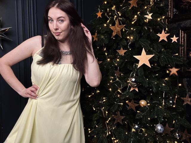 KaleyReed - Live Sex Cam - 23650869