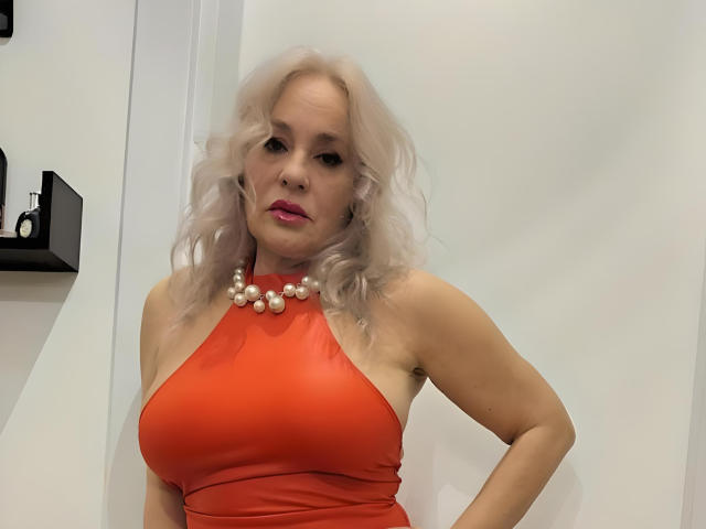 EmilyLowe69 - Sexe cam en vivo - 23651901