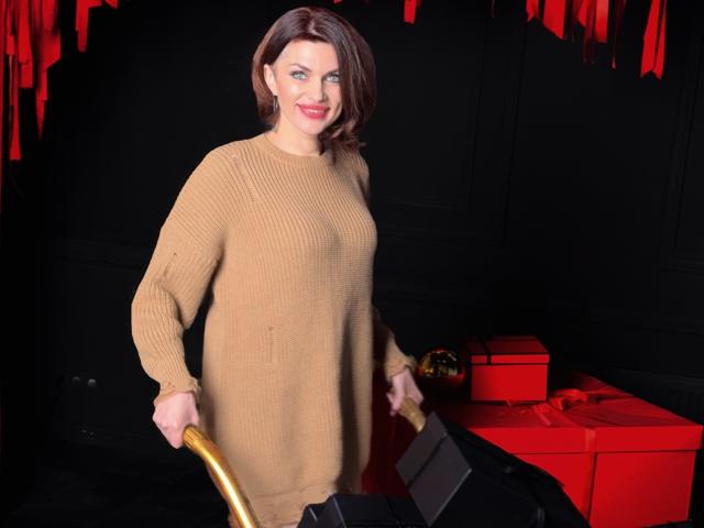 LisaTreds - 라이브 포르노 &amp; 섹스 캠 - 23654061