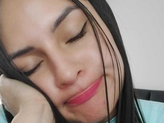 HayleeWaner - Live sex cam - 23654885