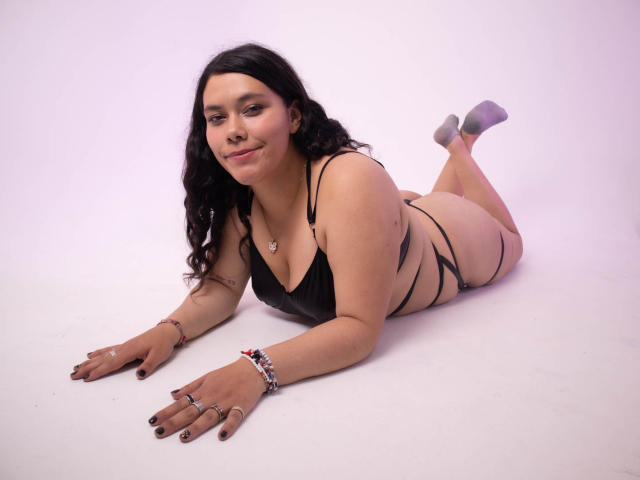 KimberlyRomerro - Sexe cam en vivo - 23658841