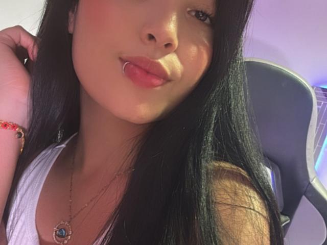 SarahGood - Live sex cam - 23659333