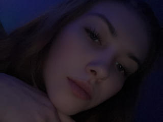 LolaShyLove - Live sex cam - 23660089