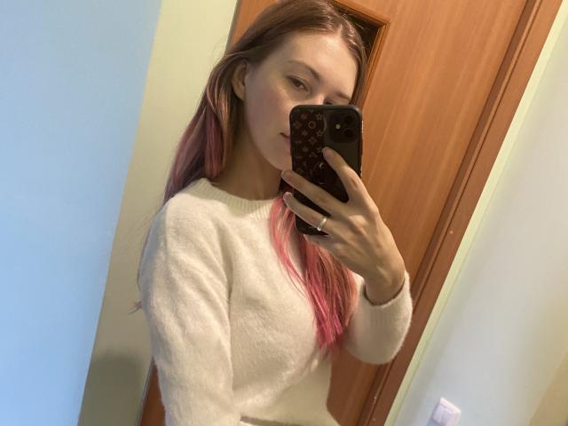 LolaShyLove - сексуальная веб-камера в реальном времени - 23660105