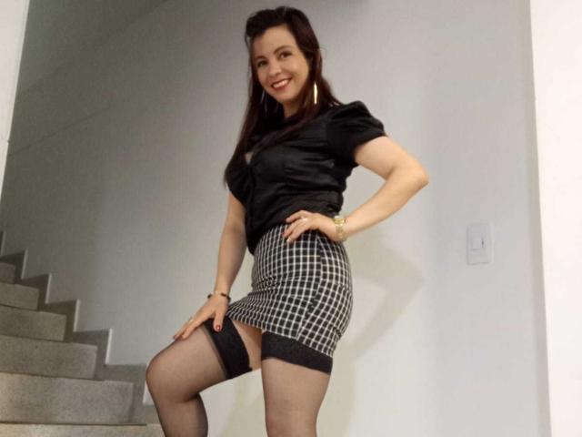 MilenaHott69 - Live sex cam - 23663569