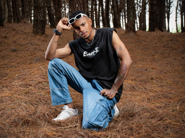 TakeoWalkers - Live porn &amp; sex cam - 23666297