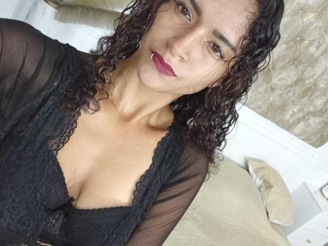 EmmaWod - Camera khiêu dâm &amp; quyến rũ trực tiếp - 23666529