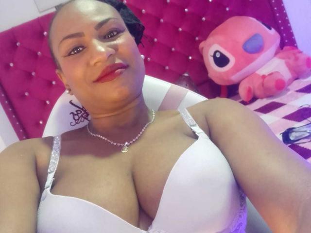 CamilaGilias - Sexe cam en vivo - 23666745
