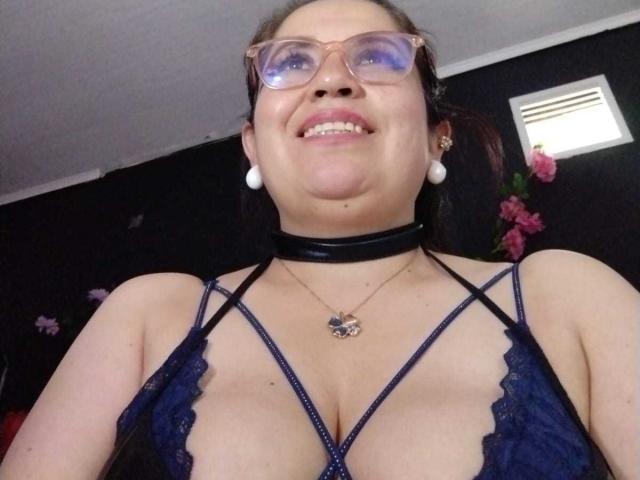 GiannaIsabelle - Live porn &amp; sex cam - 23667681