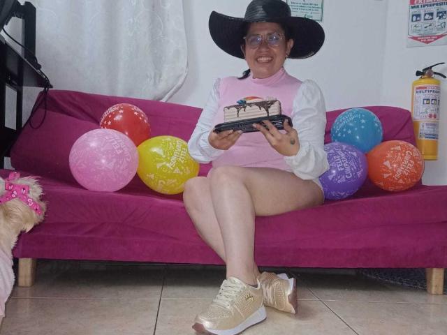 GiannaIsabelle - Sexe cam en vivo - 23667705