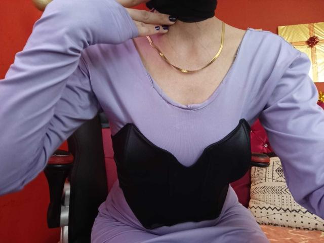 LailaIsa - Live porn &amp; sex cam - 23669481