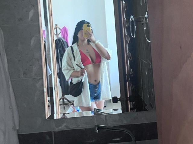 Elizaa - Porno na żywo i seks kamera - 23671101