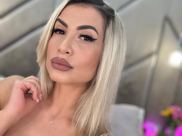 Lellie - Live sex cam - 23672833