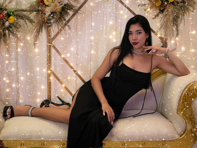 DaphneGrayx - Camera khiêu dâm &amp; quyến rũ trực tiếp - 23674117