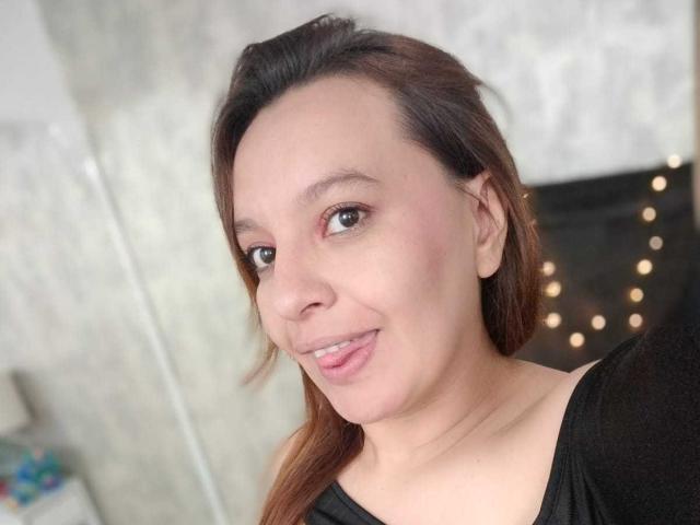 RoxieJackson - сексуальная веб-камера в реальном времени - 23679485