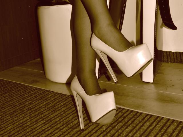 LadyDominaX - Live porn &amp; sex cam - 2367958