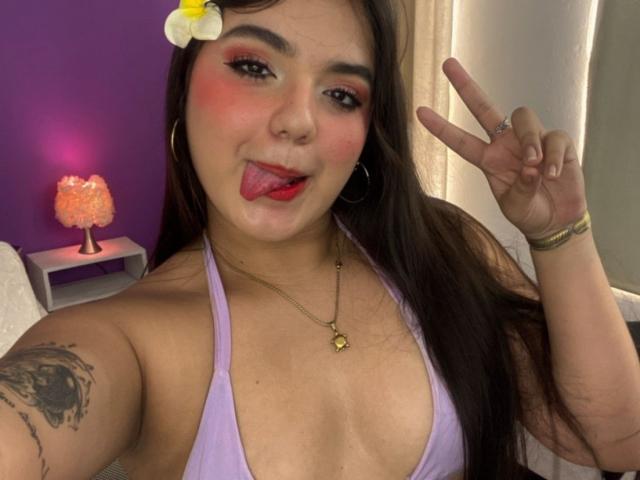 VictoriaSaens - Live porn &amp; sex cam - 23682357