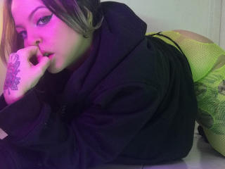 KrystalViolett - Live porn &amp; sex cam - 23684461