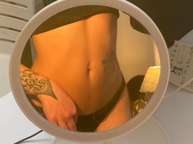 Dafnewills - Live porn &amp; sex cam - 23685969