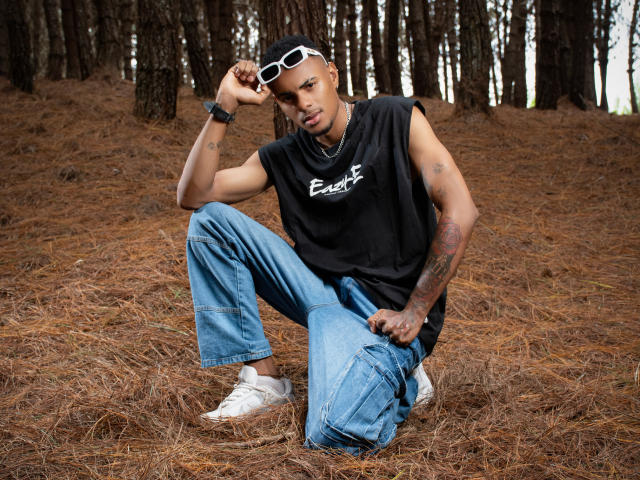 TakeoWalkers - Live porn &amp; sex cam - 23687065