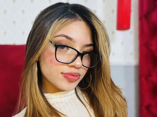 IvyCoxGlad - Live porn &amp; sex cam - 23690365
