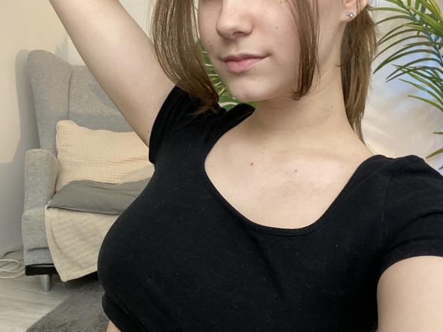 CaramellSex - Live sex cam - 23692413