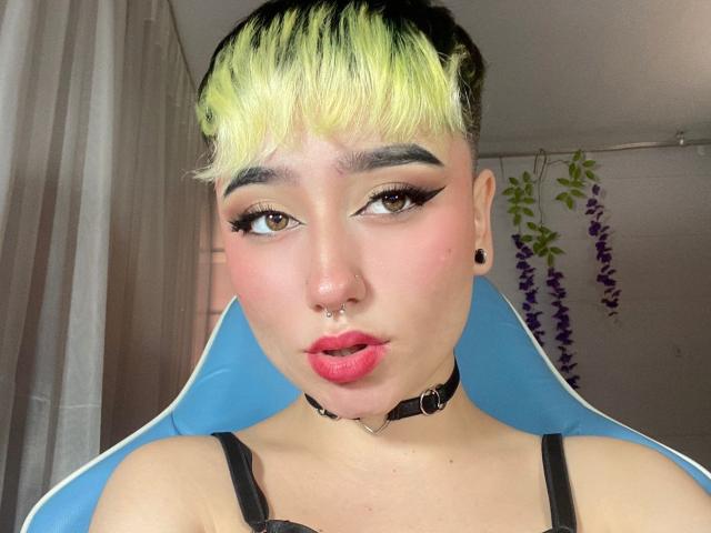 SueLunaX - Live porn &amp; sex cam - 23695473