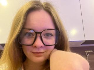RadiantsLoves - Live porn &amp; sex cam - 23698565