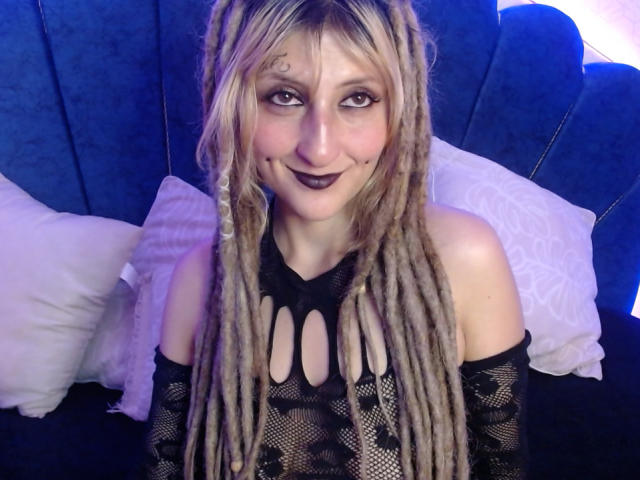 IsisDark - Live porn &amp; sex cam - 23699201