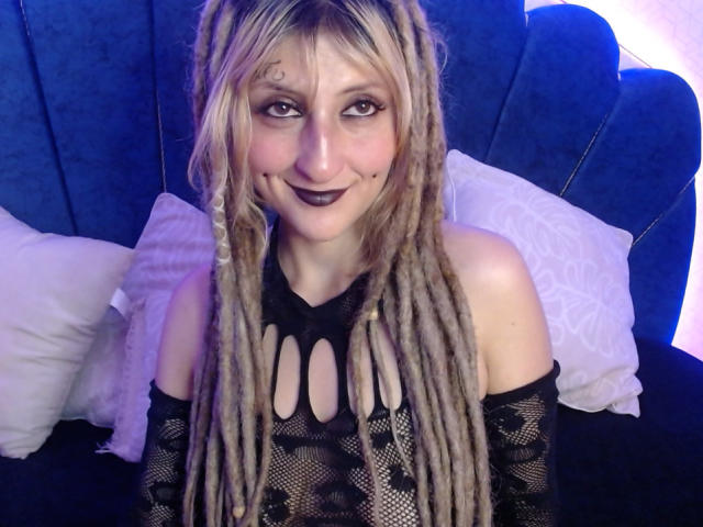 IsisDark - Live porn &amp; sex cam - 23699217